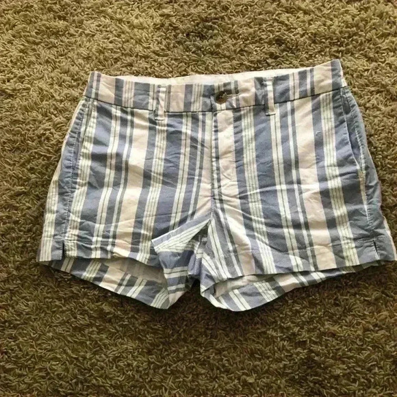 Old Navy Everyday Short size 2. - Picture 1 of 3